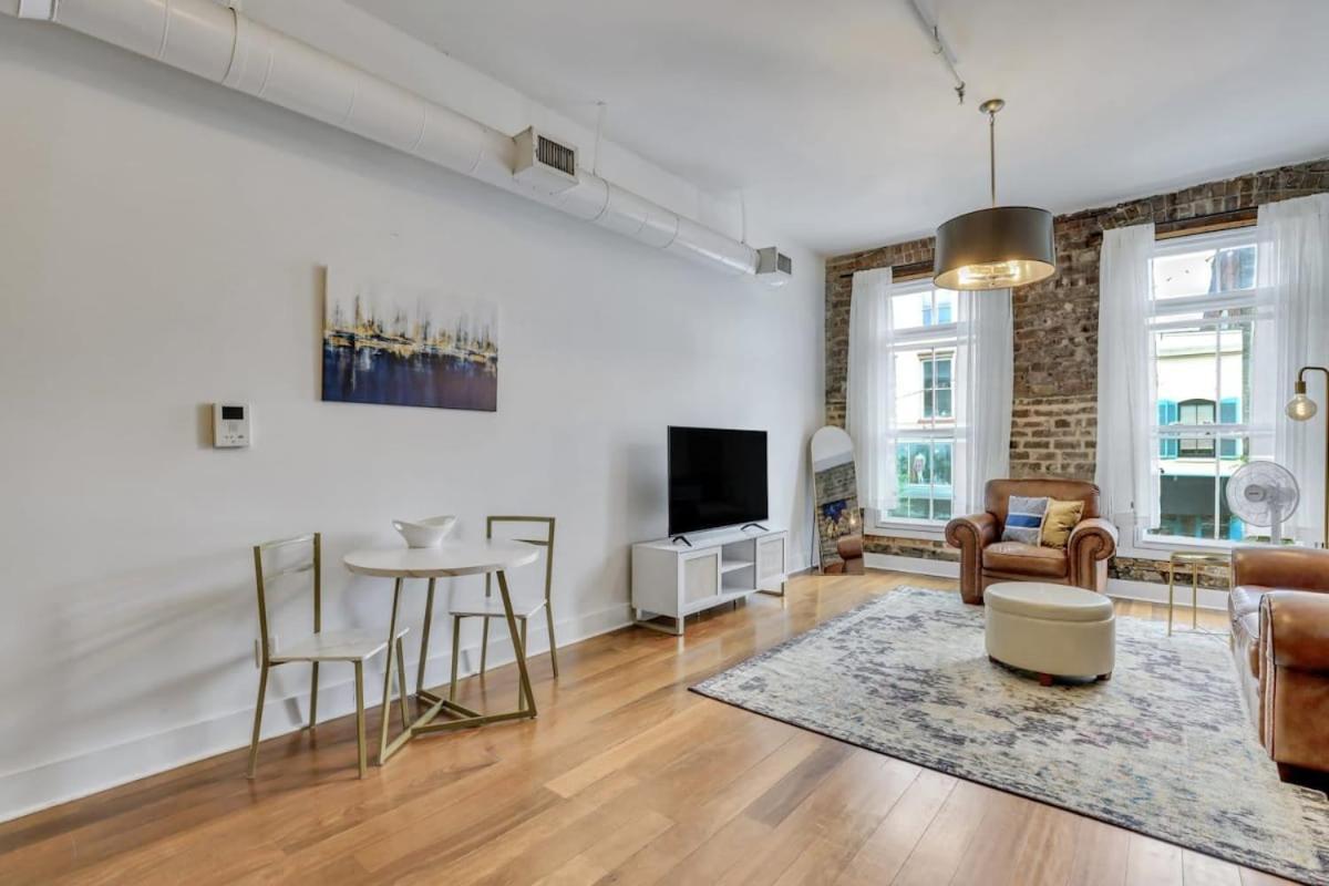 Lush Savannah Loft - Near Plant Riverside District Esterno foto