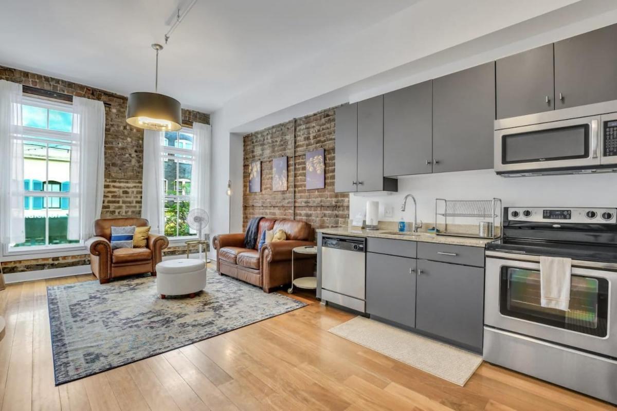 Lush Savannah Loft - Near Plant Riverside District Esterno foto