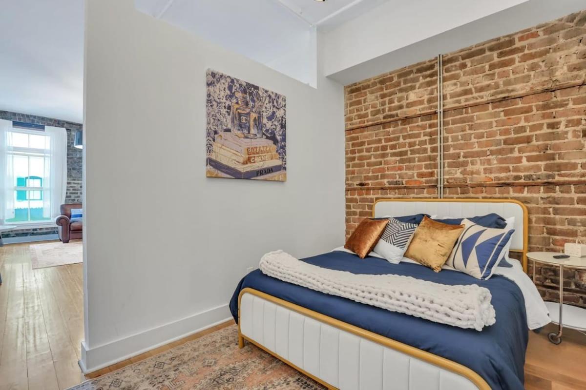 Lush Savannah Loft - Near Plant Riverside District Esterno foto